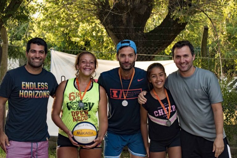 Pileteando el verano: Vóley en “Los 40”