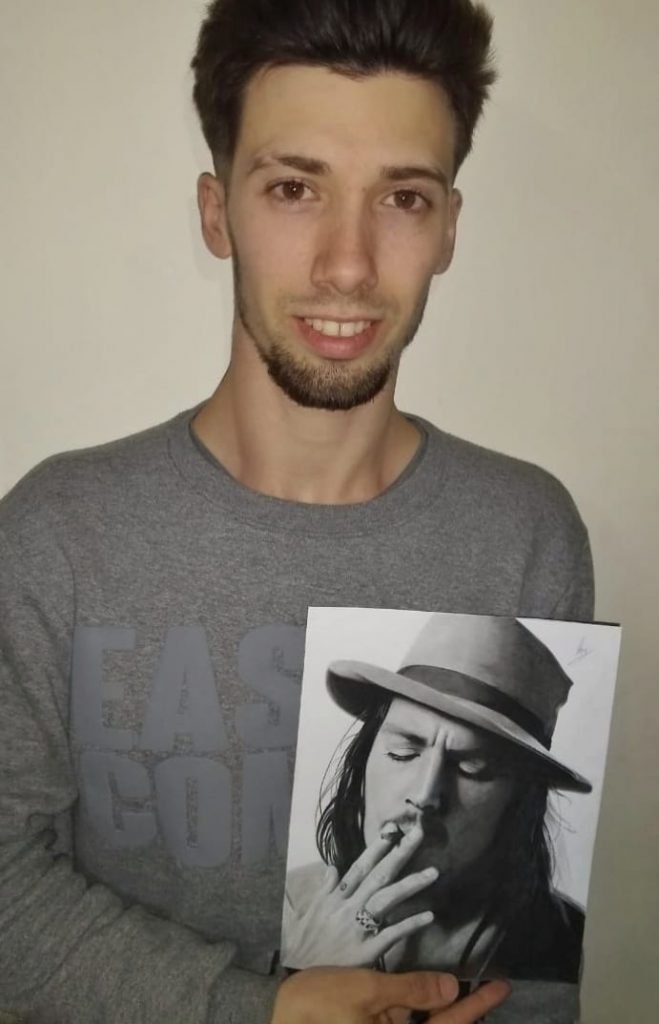 Agustín Manes, un talentoso florense que fue Mención Especial en Concurso Nacional de dibujo con lápiz