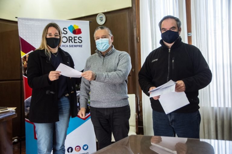 El municipio continúa con la entrega de préstamos del Fondo Productivo local a los Productores Rurales