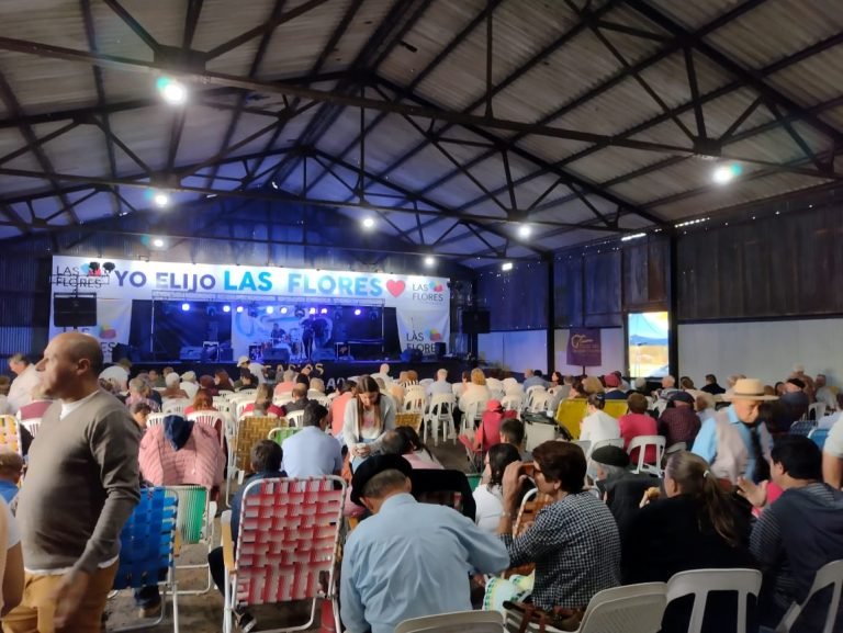 TODO UN ÉXITO la «Fiesta del Chacarero y Cantor»