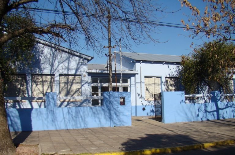 Evaluaciones de matemáticas y prácticas del lenguaje en escuelas primarias