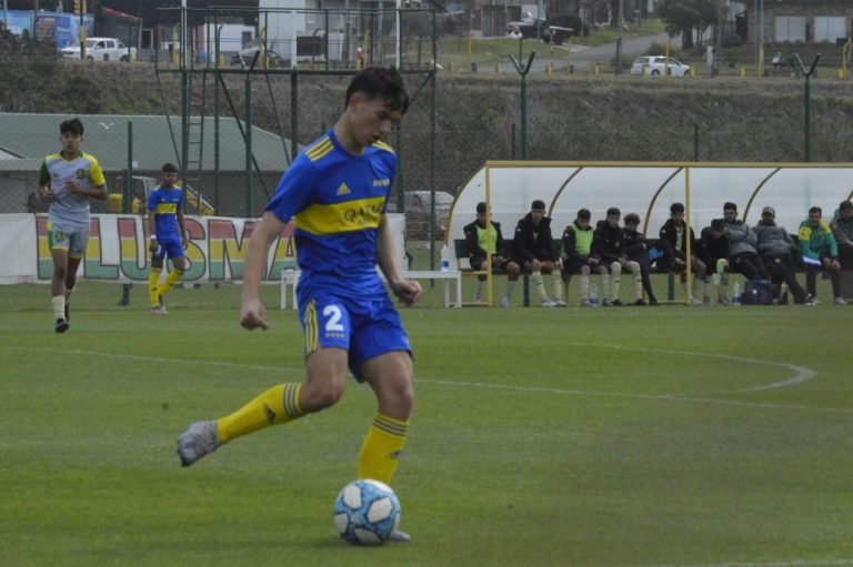 GINO MANGANIELLO: OTRO FLORENSE QUE PARTICIPA EN EL TORNEO DE AFA