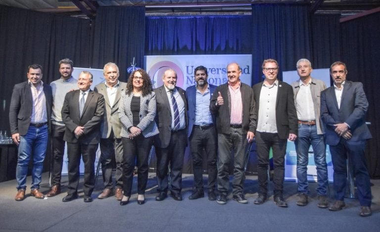 FIRMA DE CONVENIO CON LA UNIVERSIDAD NACIONAL DE QUILMES