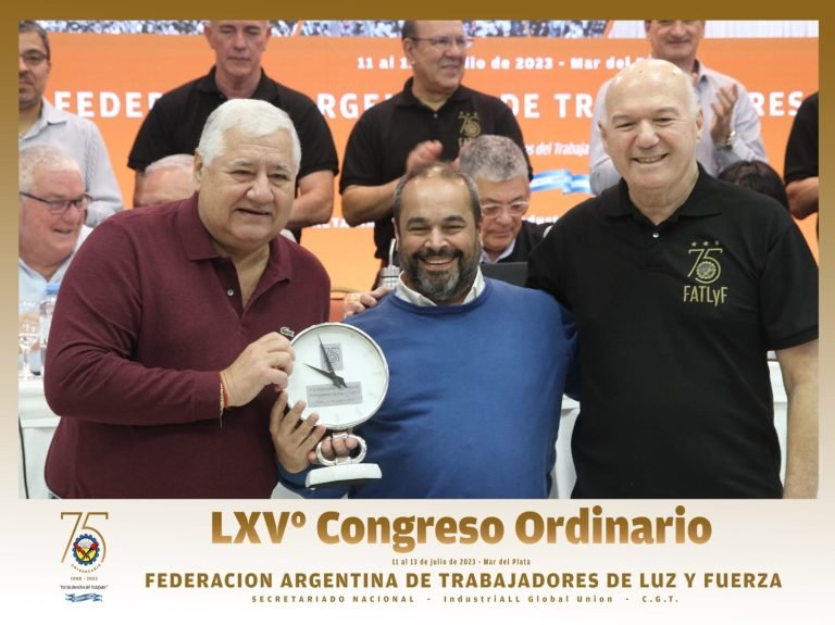 El secretario general del Sindicato Regional de Luz y Fuerza presente en el LXV congreso de Mar del Plata