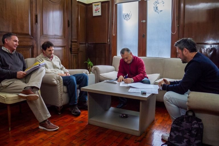 SE FIRMÓ EL CONTRATO PARA LA SEGUNDA ETAPA DE LA OBRA DEL CENTRO DE FORMACIÓN INTEGRAL N° 1