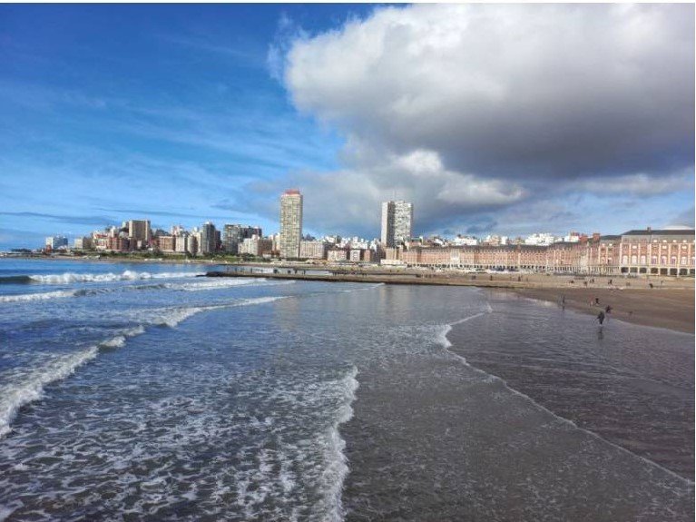 Fin de semana largo y balotaje: ¿Cómo le irá al turismo?