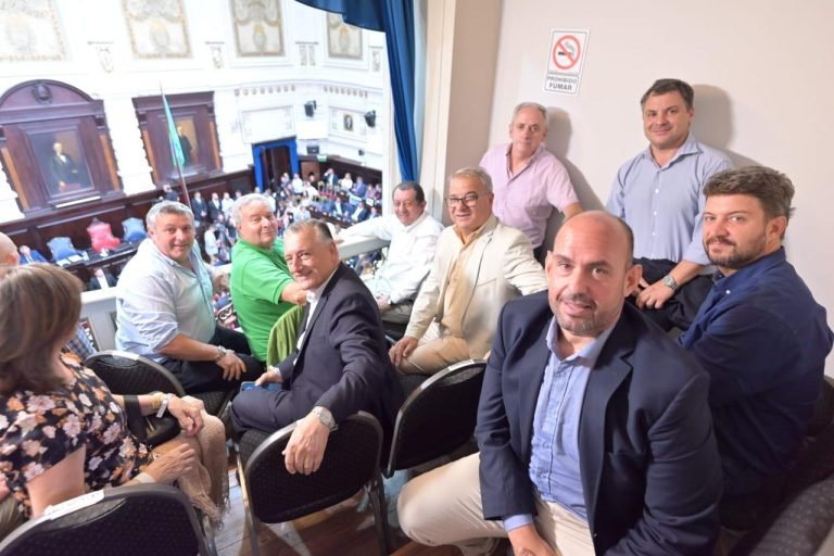 ALBERTO GELENÉ ACOMPAÑÓ AL GOBERNADOR EN LA APERTURA DE SESIONES LEGISLATIVAS