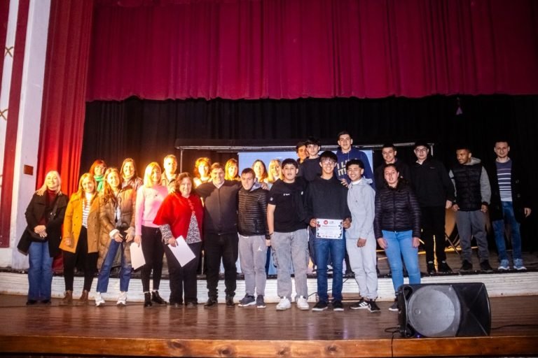 CIERRE DEL CONCURSO STOP ITS CON LA PRESENCIA DE LA DIRECTORA PROVINCIAL DE ESI, MIRTA MARINA