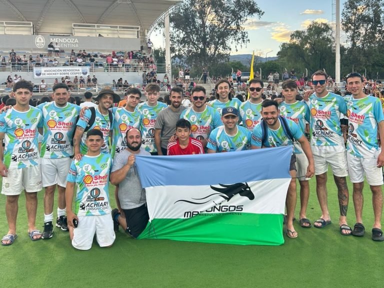 “LOS MATUNGOS” DISPUTARON UN TORNEO NACIONAL DE HOCKEY SOCIAL