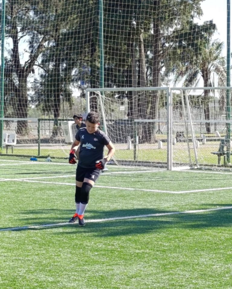 FÚTBOL: SANTINO KOBARYNKA DEBUTÓ EN ESTUDIANTES DE LA PLATA