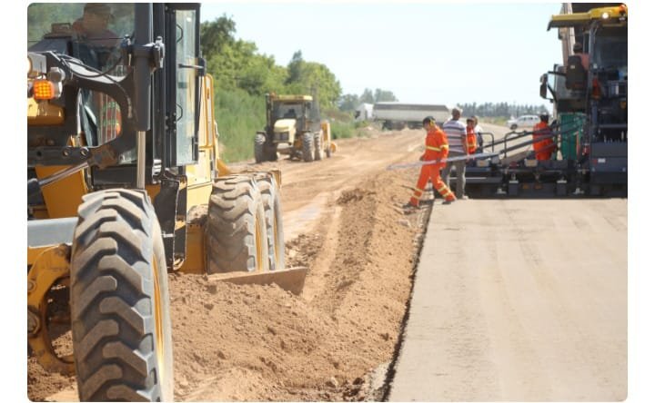 Vialidad Nacional avanza en la construcción de la autopista en la Ruta Nacional 3