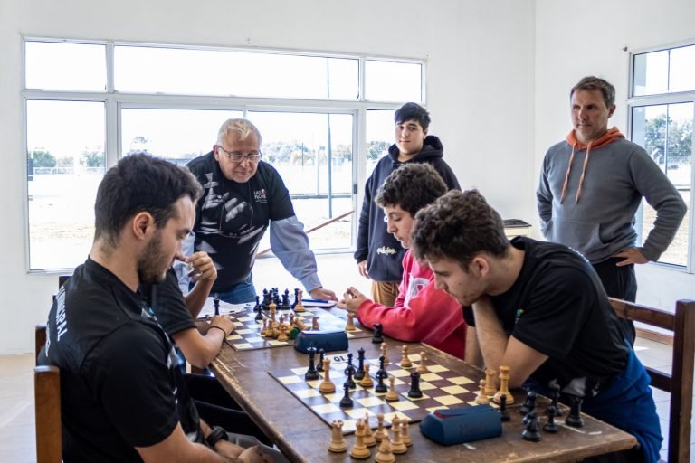 Deportivas: torneo de ajedrez y patín en la liga UPA