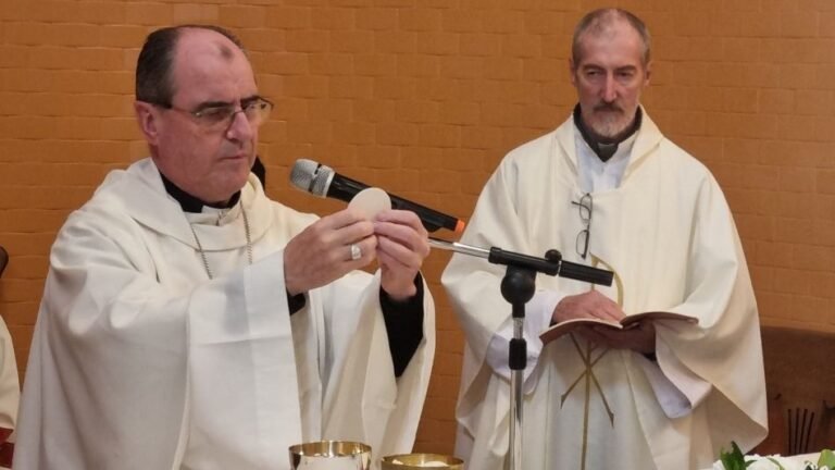 Obispo Salaberry «la política de importar productos ya la hemos vivido»