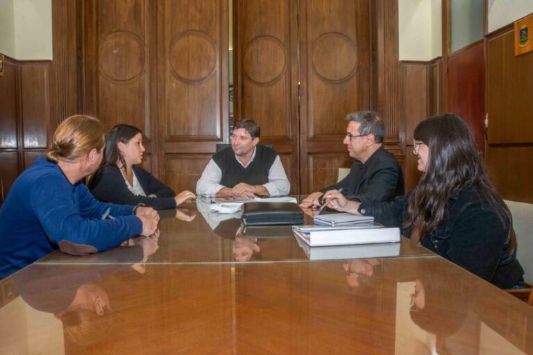 IMPORTANTE REUNIÓN CON AUTORIDADES DE LA UBA PARA NUEVAS PROPUESTAS DE EDUCACIÓN EN LA CIUDAD