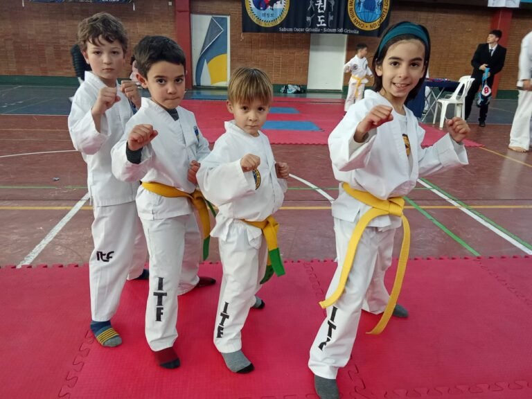 Torneo Nacional de TaeKwon-Do: alumnos florenses con medallas en las distintas competencias