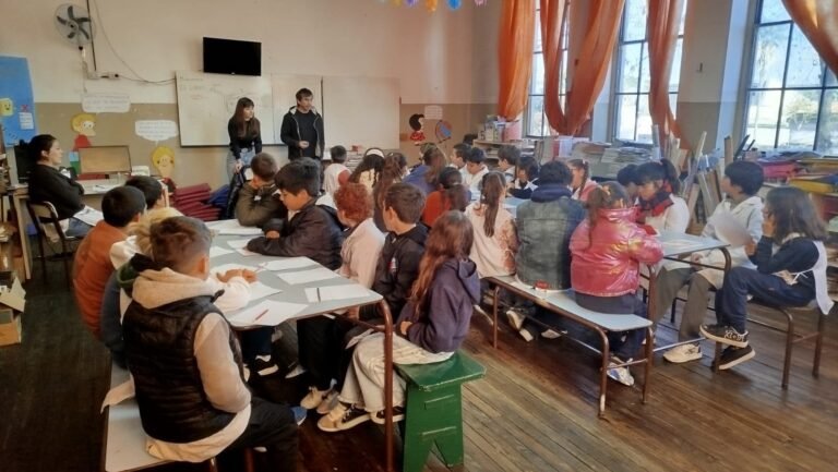 CHARLA DE AMBIENTE EN LA ESCUELA PRIMARIA Nº 1