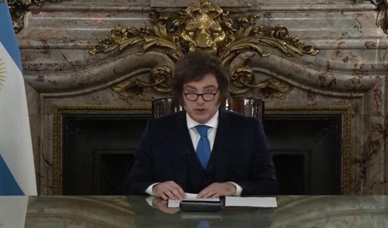 Milei anunció mayores sanciones para las empresas que operen en Malvinas y habló de una base militar «conjunta» en Ushuaia