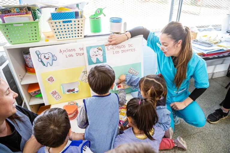 LA IMPORTANCIA DE LA SALUD BUCAL: CHARLA EN EL JARDÍN 901